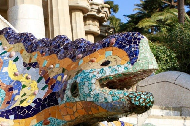 구엘 공원: 전용 가이드 투어 (우선 입장)