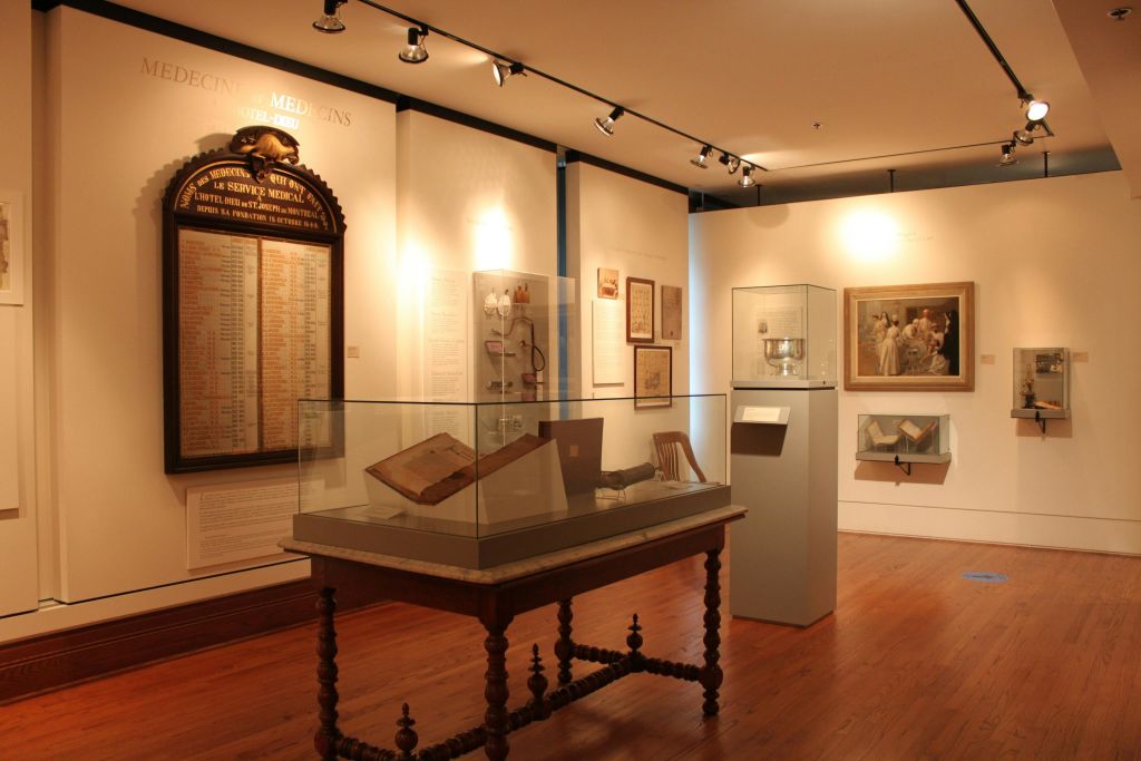 상설 전시: 병원 문화유산 탐방