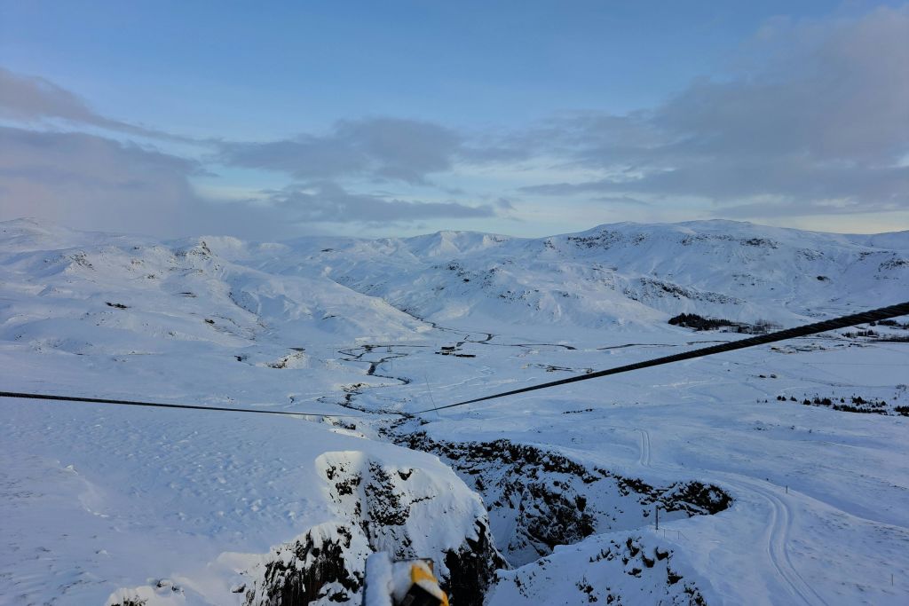 꼭대기 타워에서 바라보는 눈 덮인 풍경