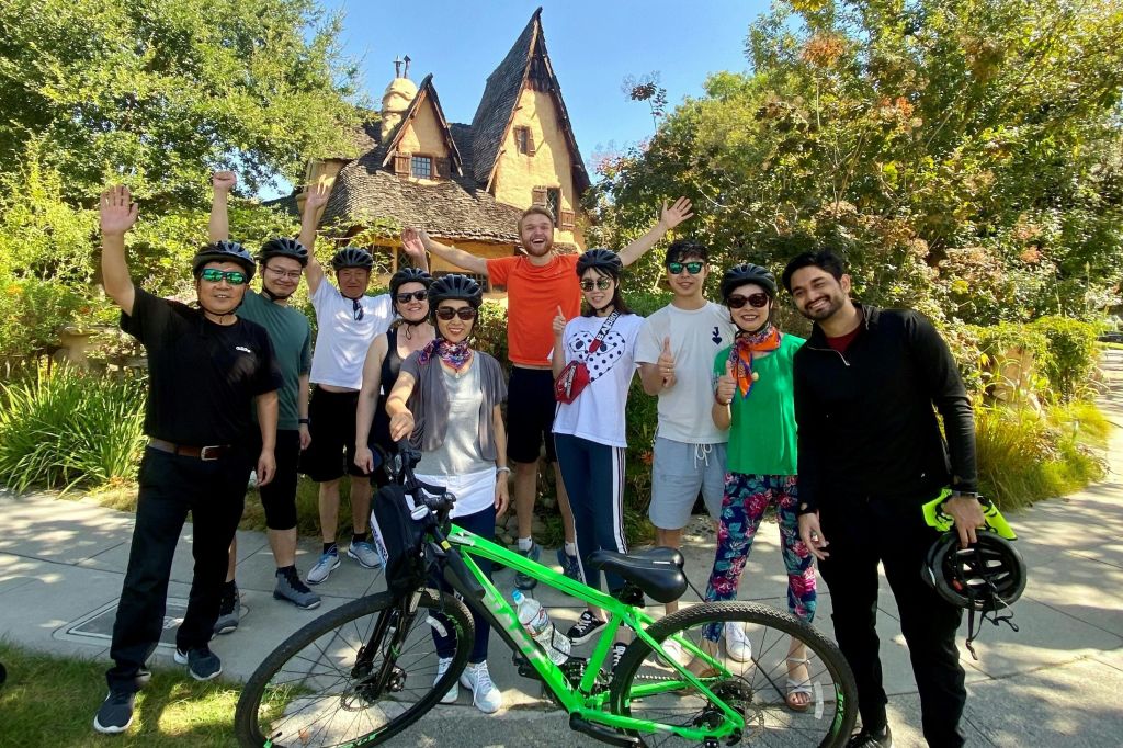 자전거로 즐기는 베벌리힐스 가이드 투어