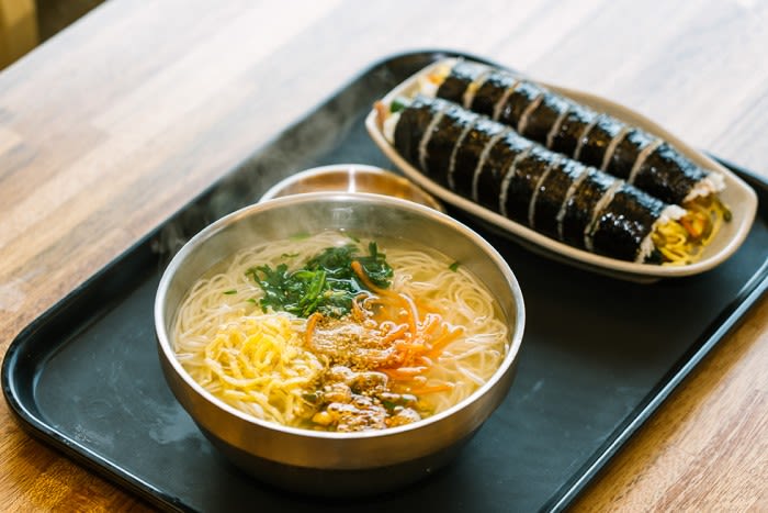 교리김밥 봉황대 점