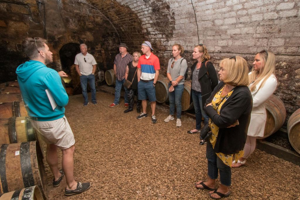 800년 된 저장고