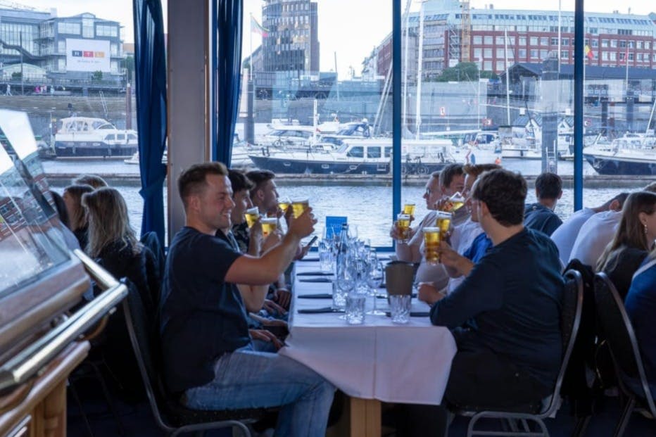 오리지널 함부르크 보르드 파티 © 2025 Abicht