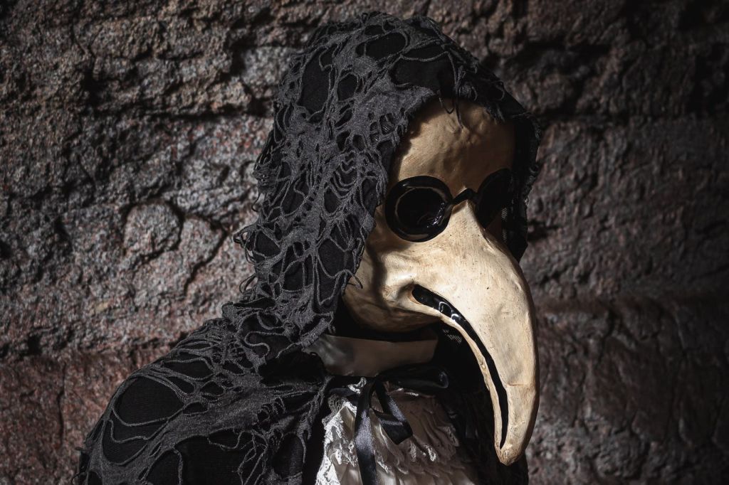 프라하의 유령, 전설, 중세 지하층, 던전 투어