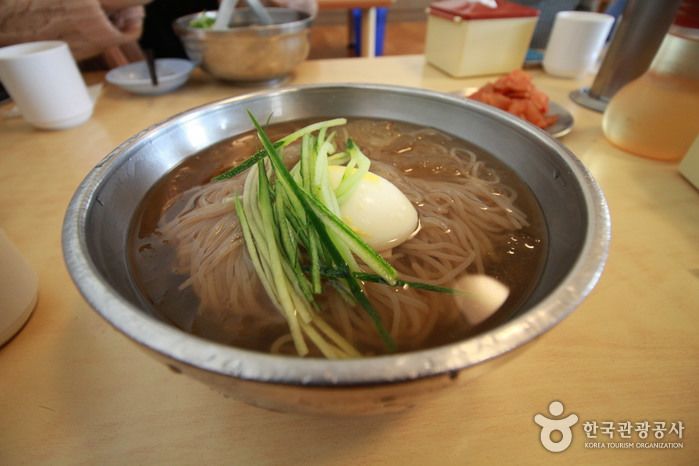 [양평] 옥천리 냉면 마을의 원조, '황해 식당'
