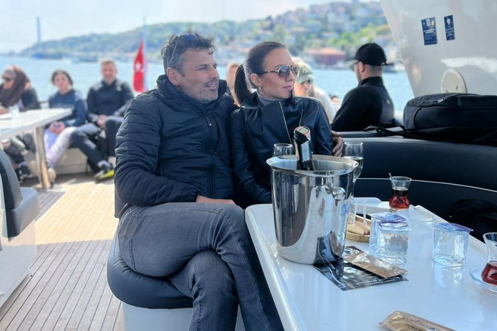 럭셔리 요트를 타고 즐기는 보스포루스 관광 크루즈