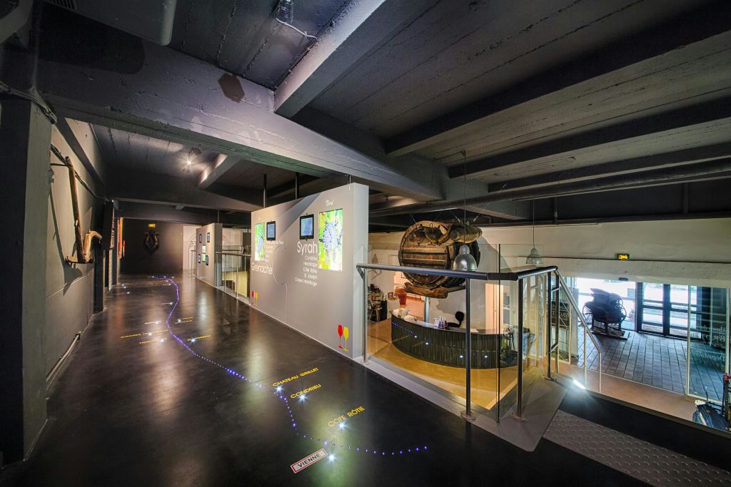 브로트 박물관 입구