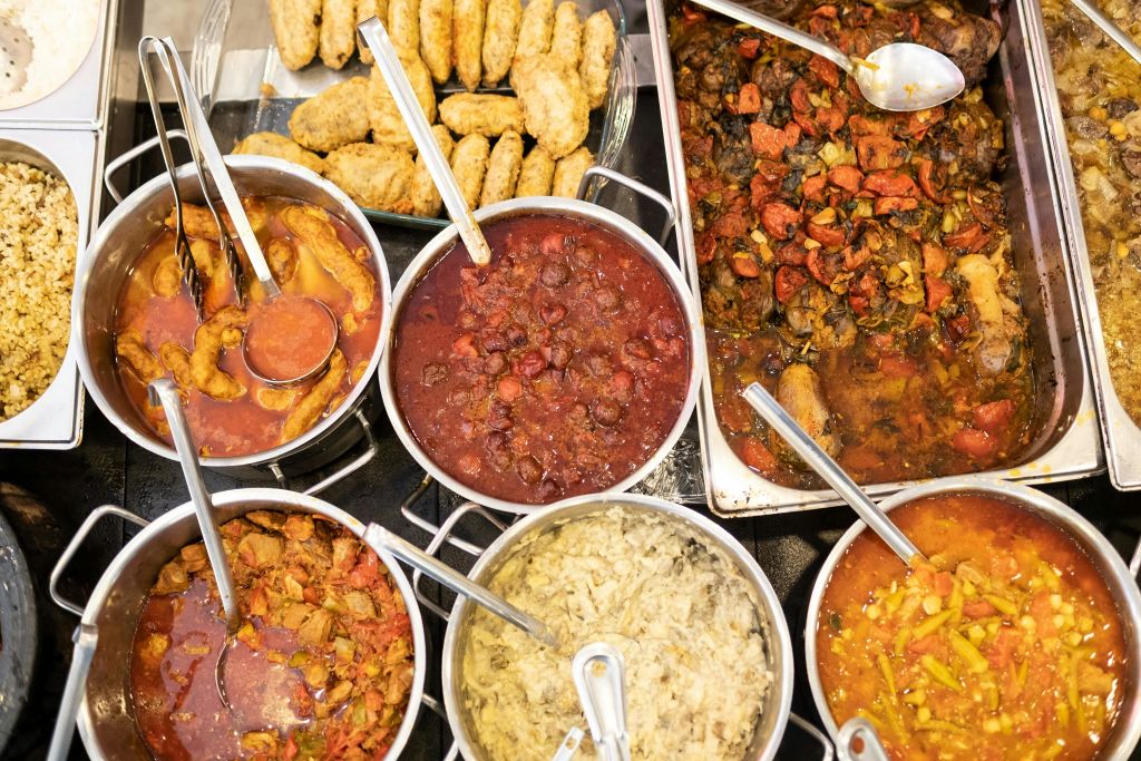 투어 메뉴에 있는 음식 중 일부