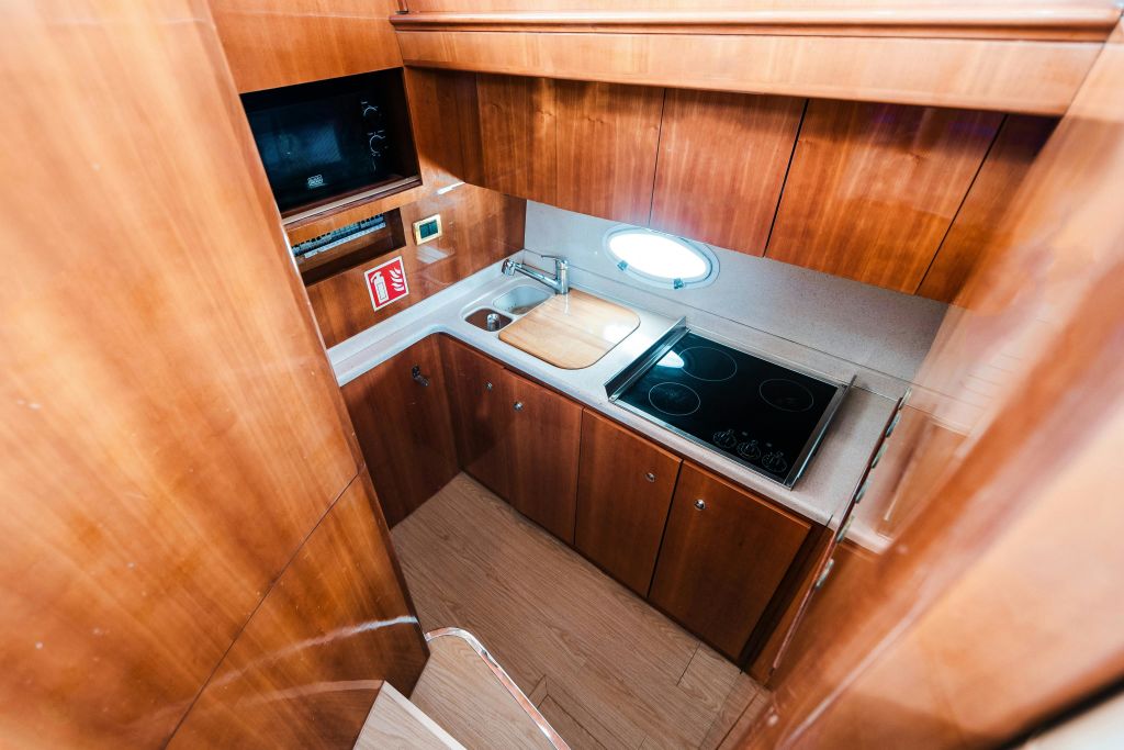 켄타우로스 차터 - 58피트 요트 에토샤