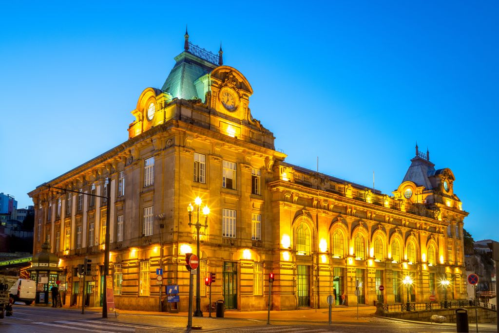 Rail Station Sao Bento