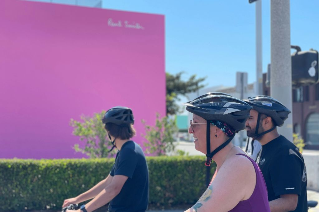 폴 스미스와 함께 분홍색으로 예쁘게