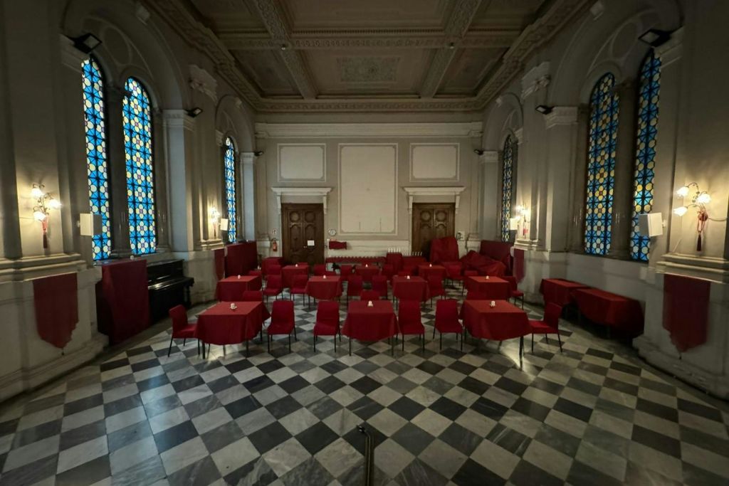 오페라 다 카메라 디 로마 홀