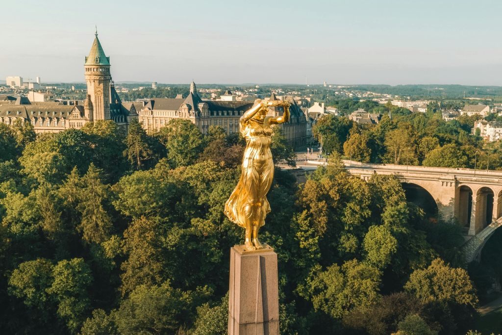 룩셈부르크 겔프라 동상