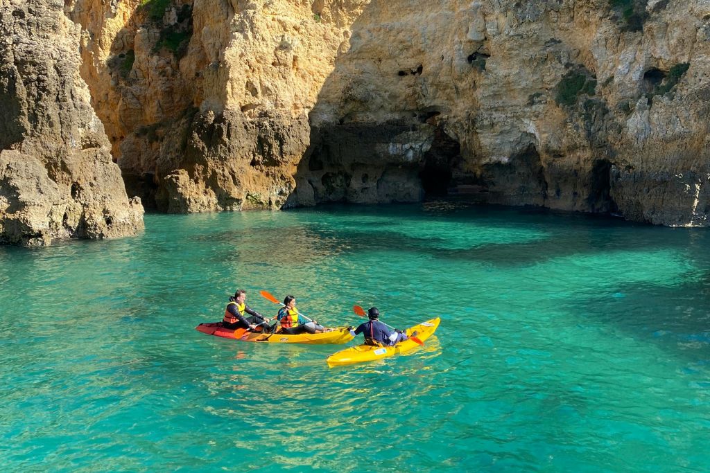 가이드와 함께하는 카약 투어