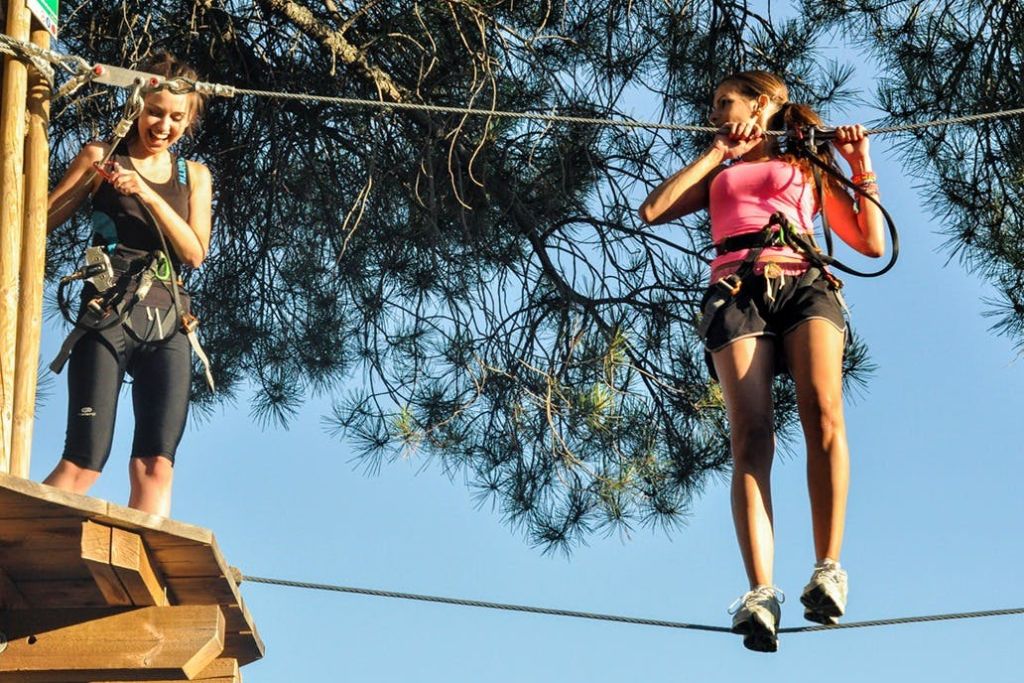 친구들과 함께 즐기는 알리칸테 집라인 투어