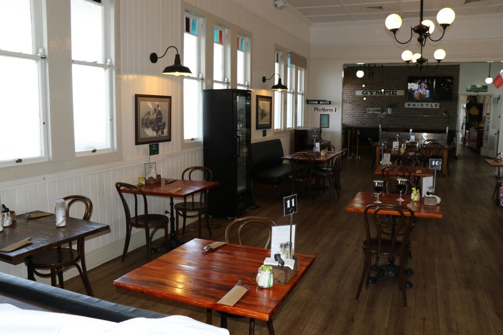 러스티레일스카페