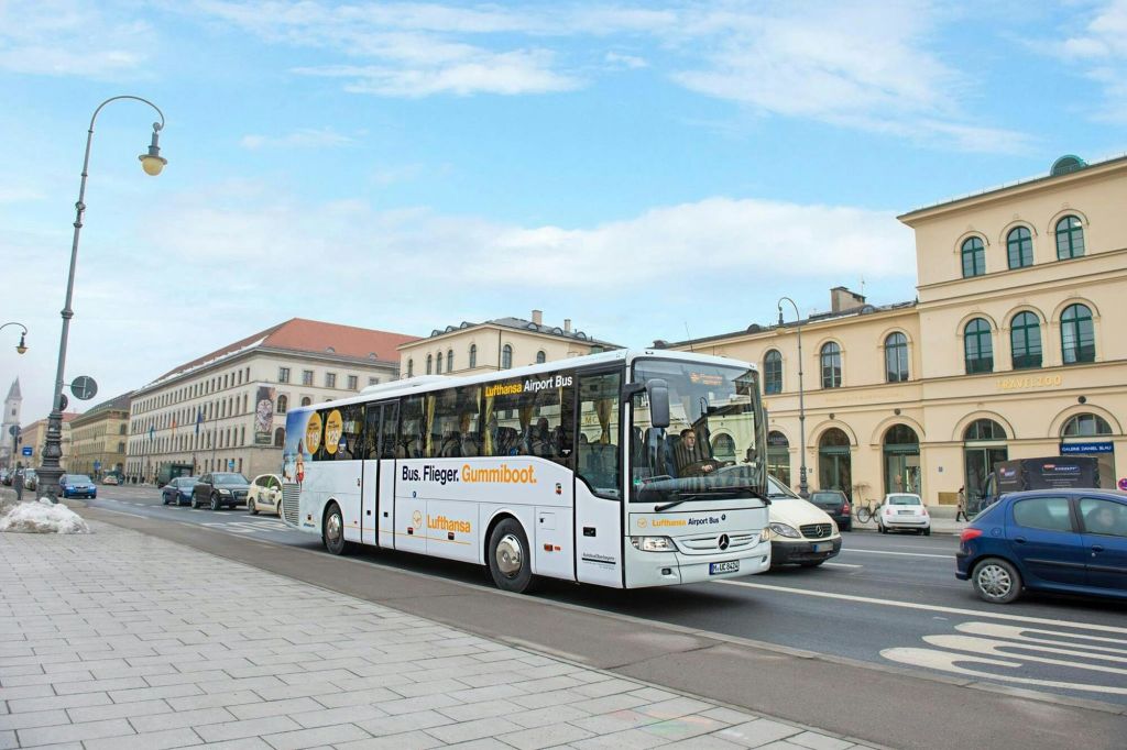 Lufthansa Express Bus