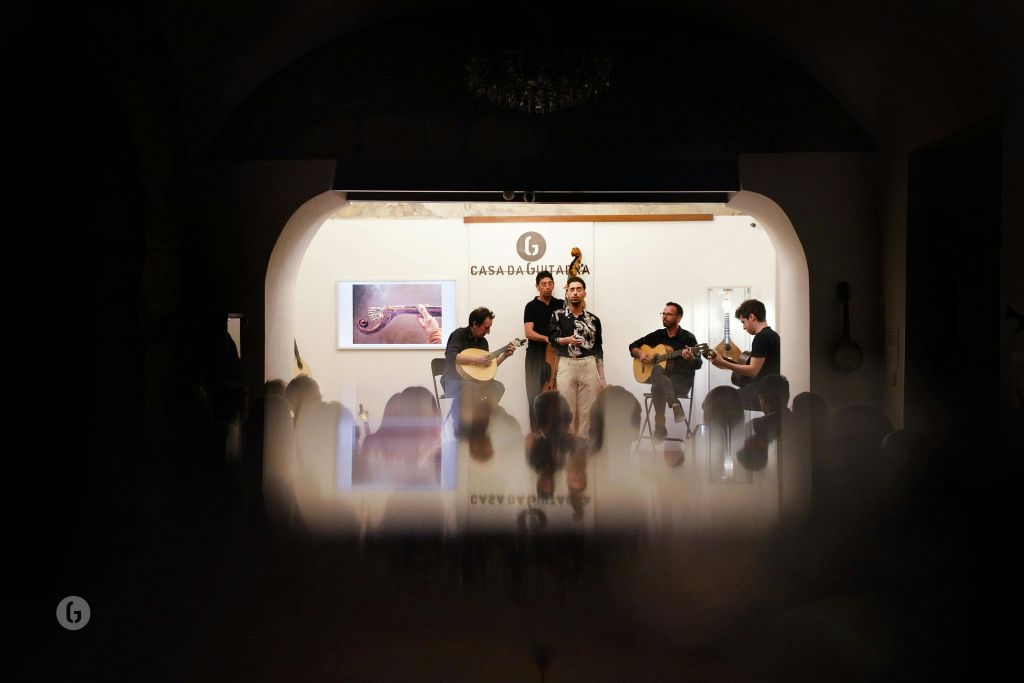 Casa da Guitarra의 Fado