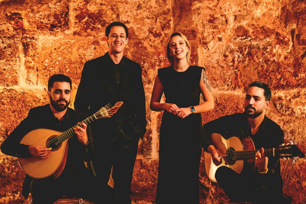 파두 싱어즈포르투갈 기타파두 기타