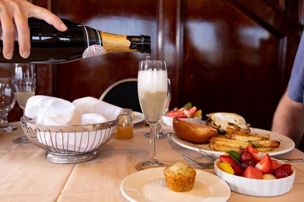 샌디에고 샴페인 브런치 크루즈