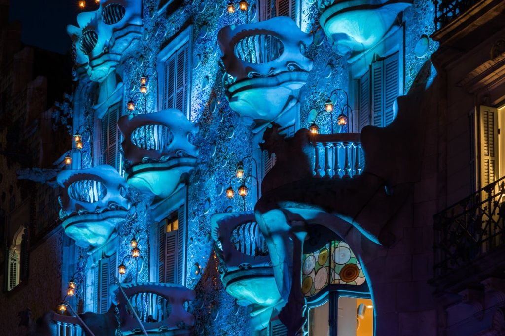 카사 바트요 - 겨울밤