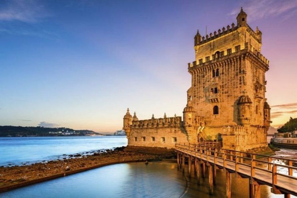 벨렘타워의 저녁