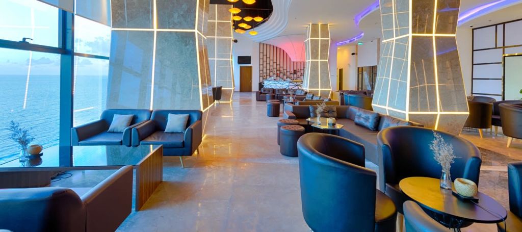 Sky Bar Grand Tourane Hotel