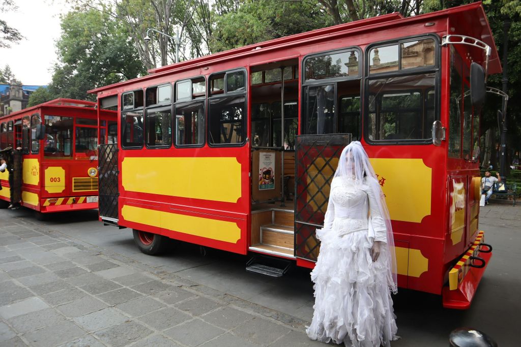 개성 넘치는 전설을 만나는 특별 투어