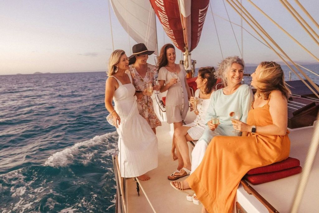 레이디에니드 선셋 보트 투어