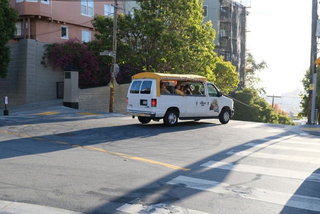 롬바드 스트리트 내려가기