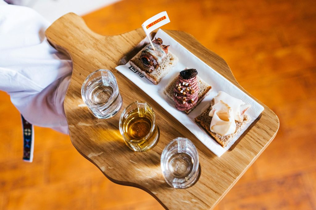 R. JELÍNEK Slivovitz Museum에서 프리미엄 테이스팅과 함께하는 전시회