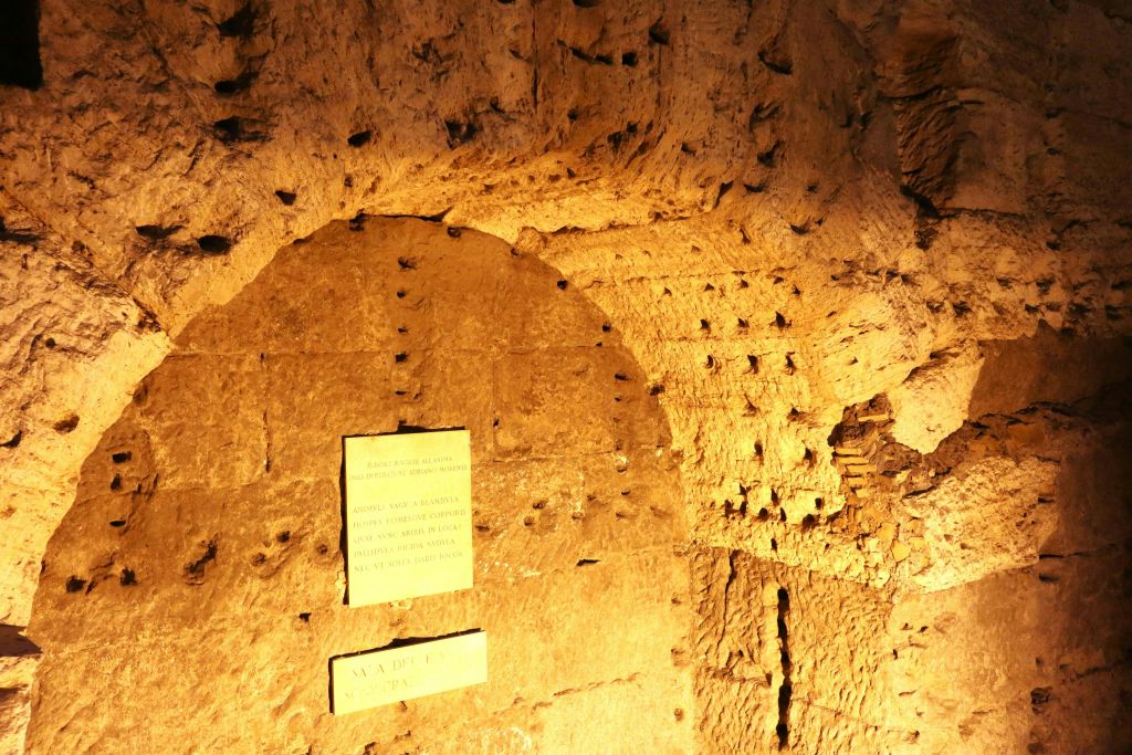 텍스트는 이미 영어로 되어 있습니다.