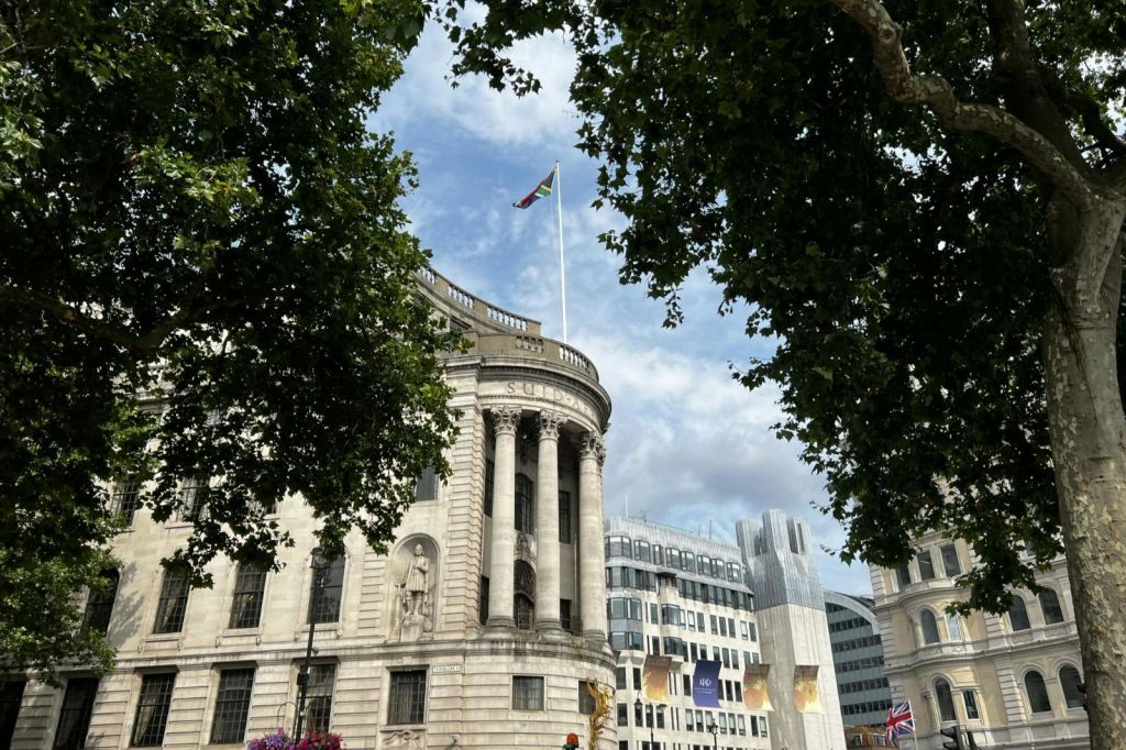 Gringotts Wizarding Bank 외관_남아프리카공화국 고등위원회