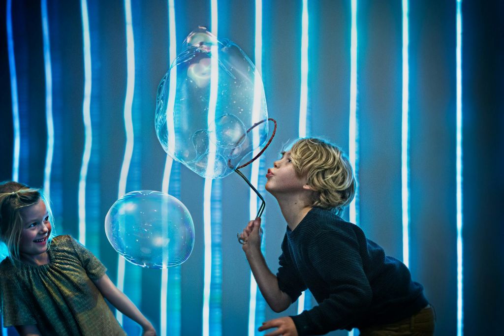 버블아리움에서 멋진 거품을 날려보세요