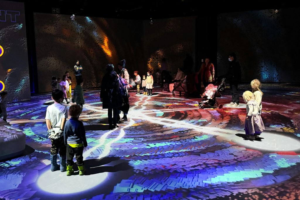 디지털 몰입 갤러리: 퀀텀 샌드박스 2.0