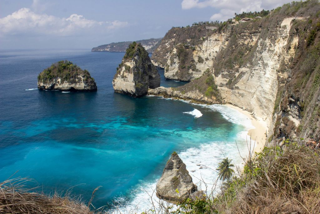 누사페니다의 백사장에서 즐기는 오후의 휴식