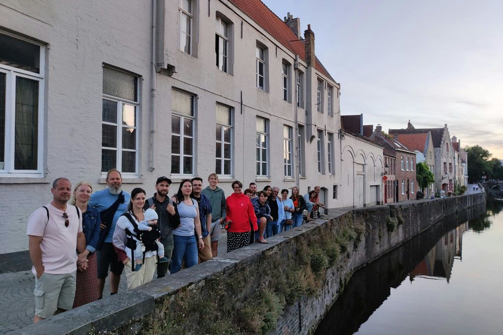 황금손 운하에서 즐기는 그룹 투어