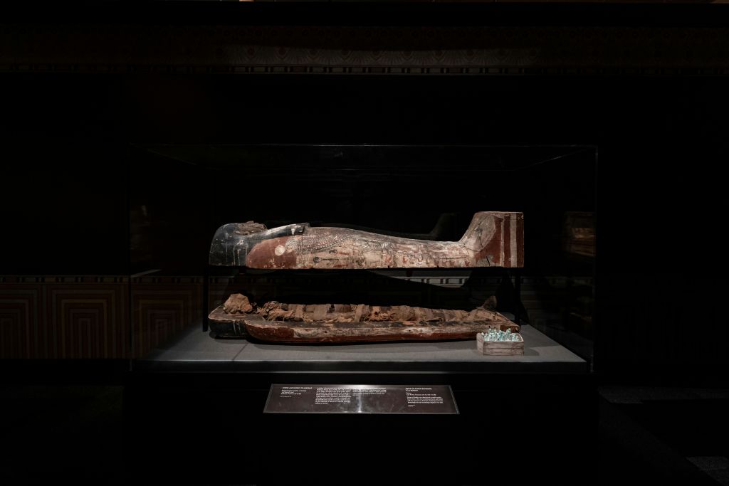 Houston Museum of Natural Science의 고대 이집트 홀에 있는 사르코파구스