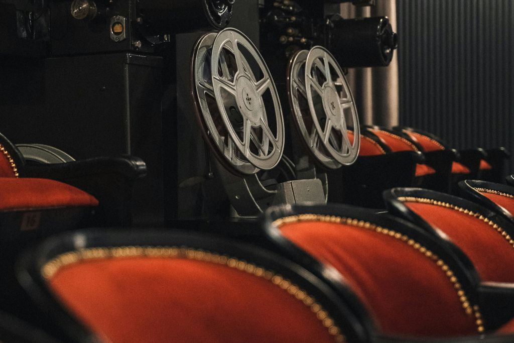 복고풍의 미학이 돋보이는 영화의 전당.