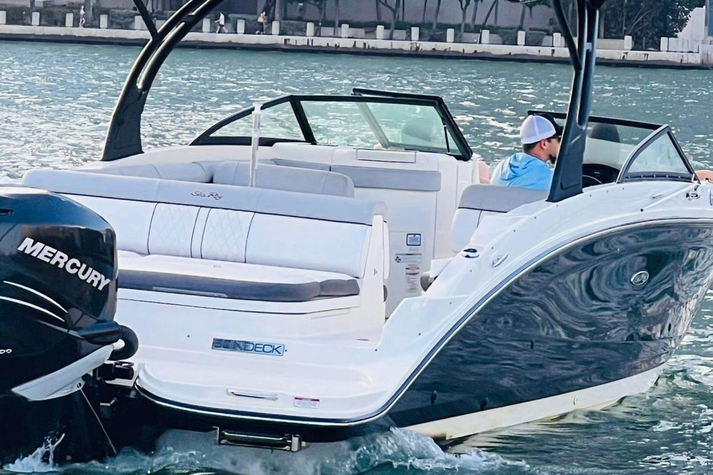 선박의 후면도.