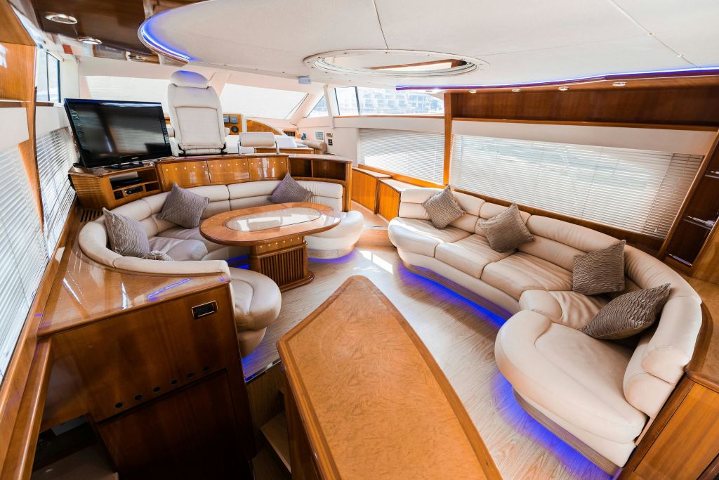 켄타우로스 차터 - 58피트 요트 에토샤