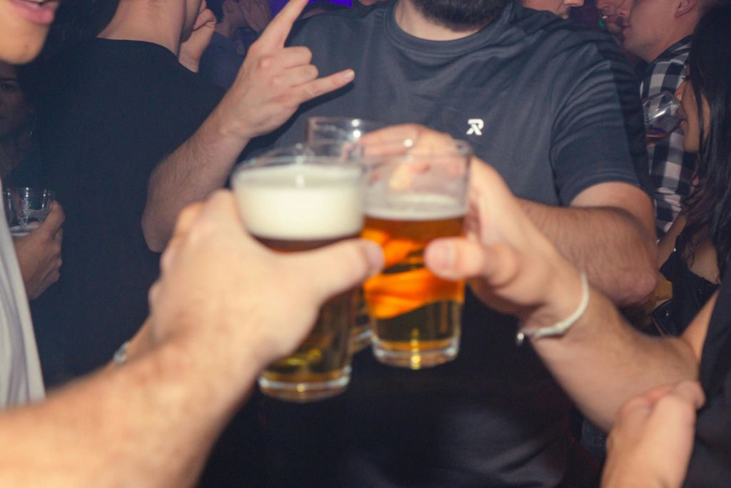 함께 응원하는 친구들의 모습