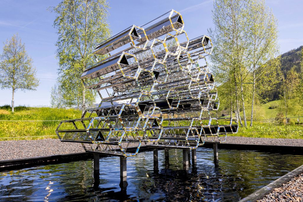 Zeinab Al Hashemi의 "Hexalite"