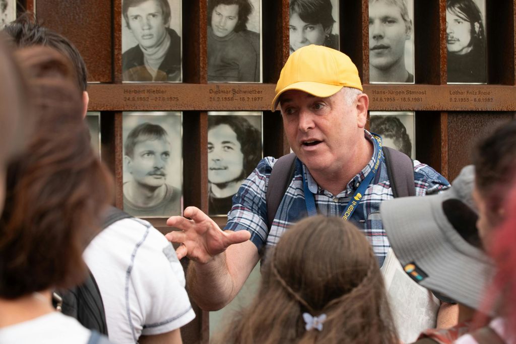 체크포인트 찰리 투어 가이드