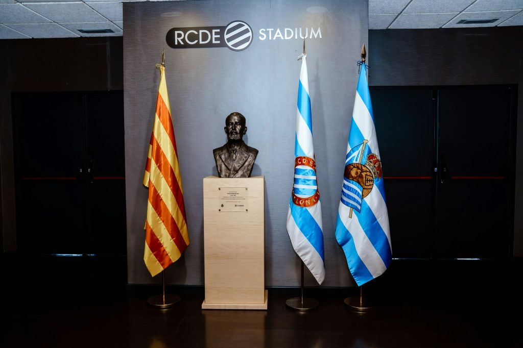 엔젤 로드리게스 버스트