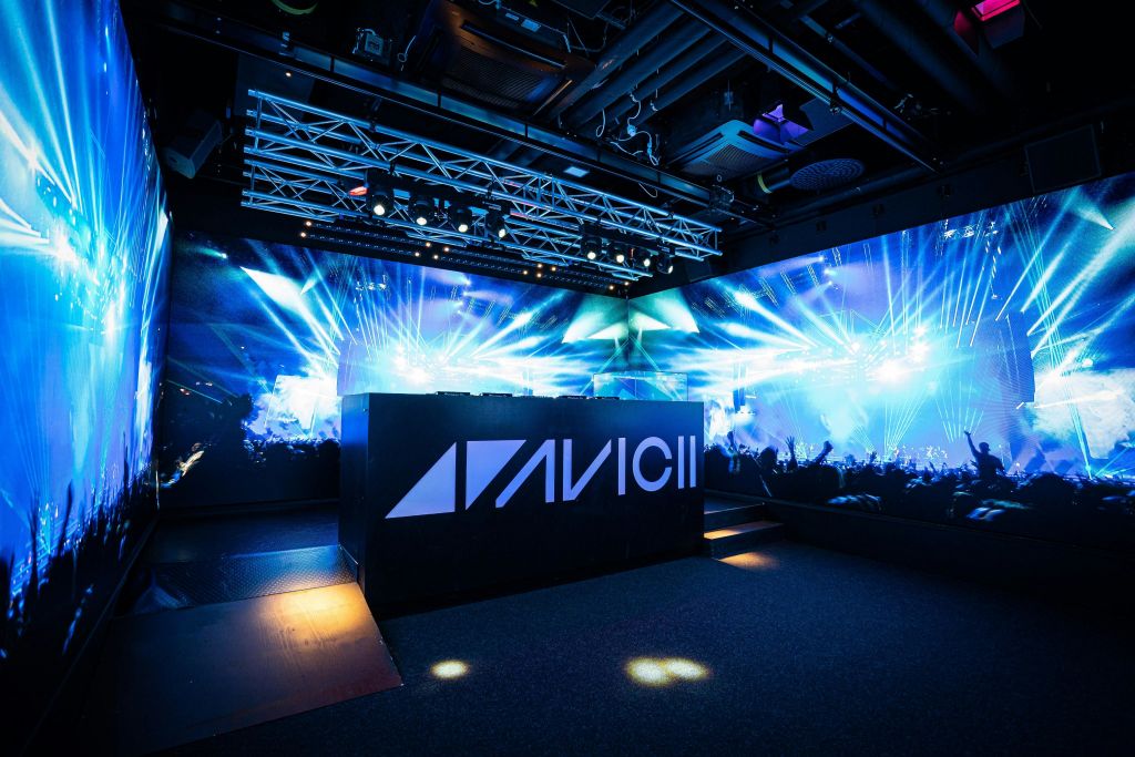 아비치익스피리언스의 트리뷰트 콘서트룸