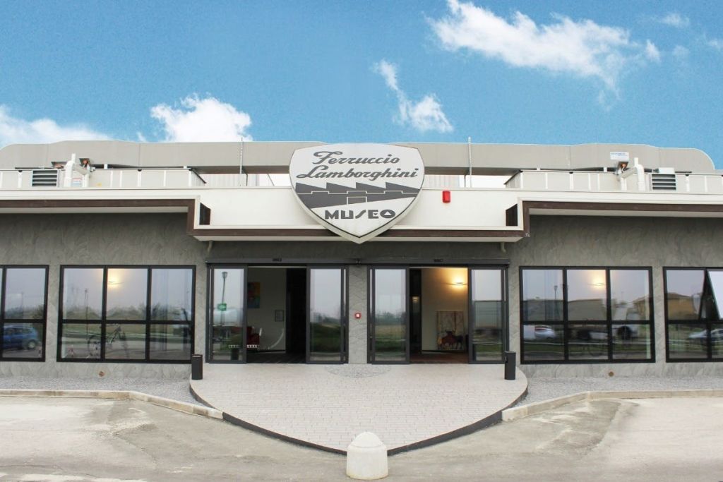 페루초 람보르기니 박물관 입구