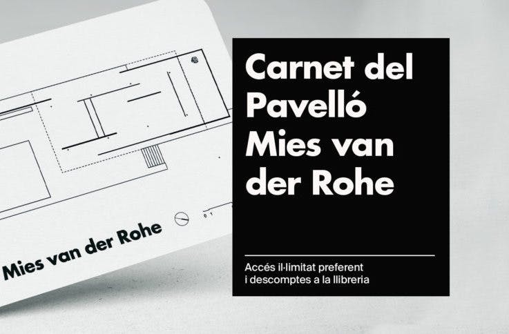 "Carnet del Pavelló Mies van der Rohe" 라고 쓰여진 텍스트는 건축 라인 드로잉과 검은색 배경에 카탈루냐어로 된 디테일을 제공합니다.