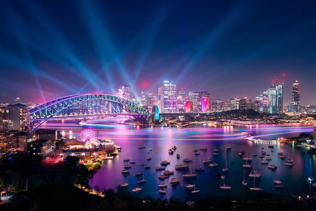 시드니 항구에서 즐기는 생생한 크루즈