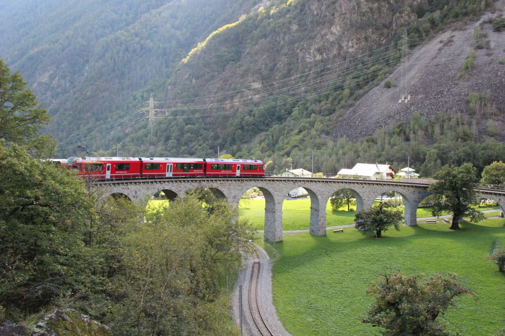 베르니나 지역 열차